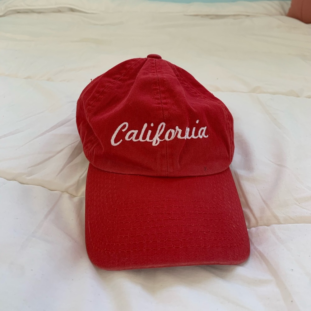 Brandy Melville California hat